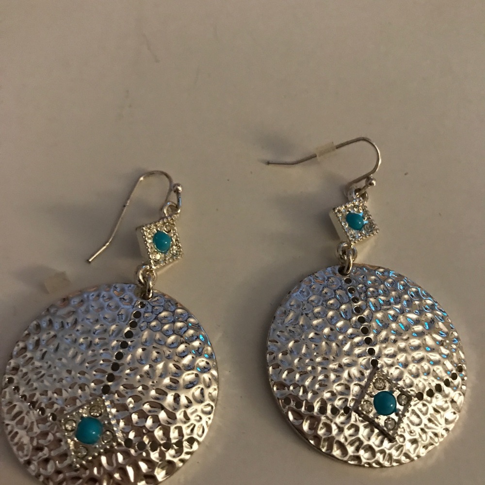 Earrings - Picture 4 of 5